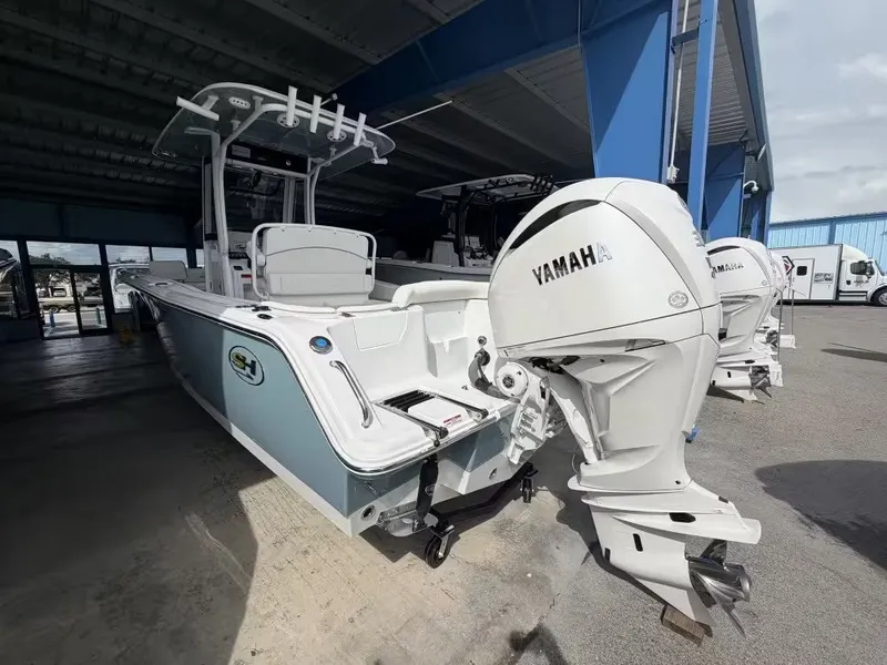 Slide: The Image of Sea Hunt Ultra 245SE 2027 - 4