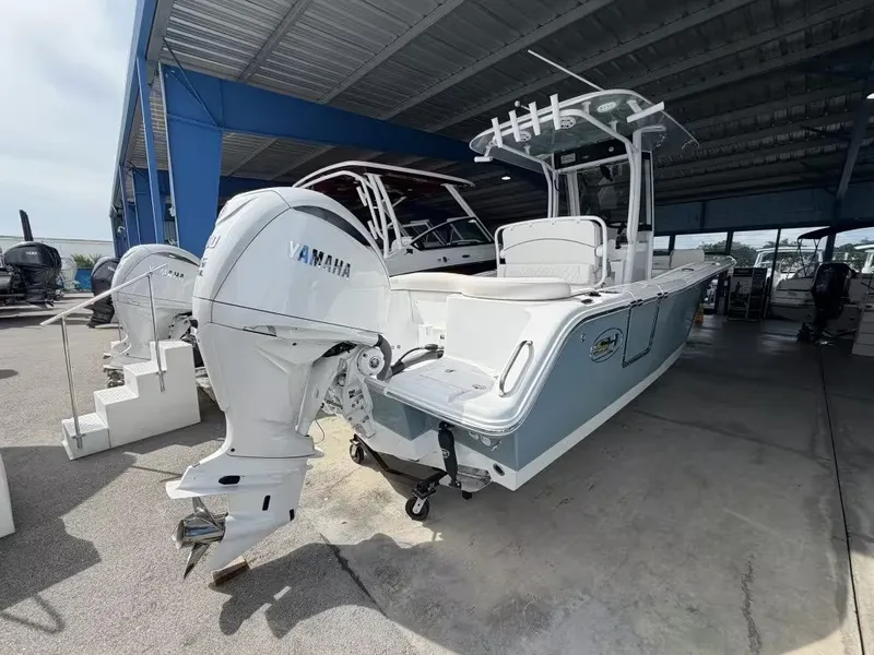 Slide: The Image of Sea Hunt Ultra 245SE 2027 - 3