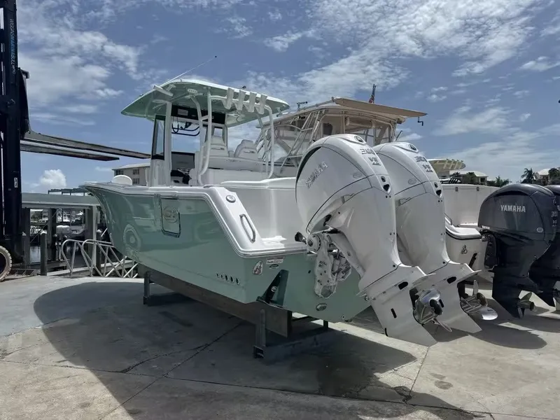 Slide: The Image of Sea Hunt Ultra 285SE 2027 - 3