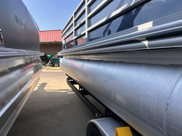Slide: The Image of Lowe SS 270 EWT TLX 2024 - 12