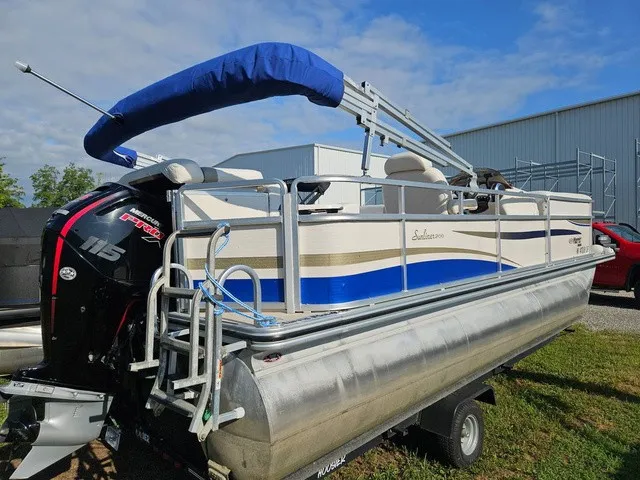 Slide: The Image of Harris sunliner 2007 - 8