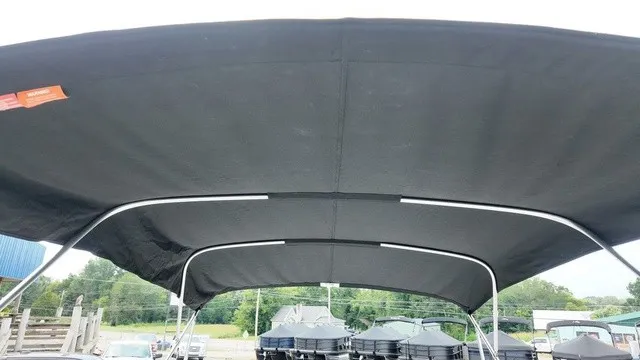 Slide: The Image of Bayliner VR6 Bowrider 2023 - 24