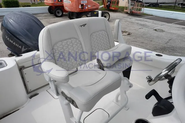 Slide: The Image of Tidewater 232 CC Adventure 2027 - 11