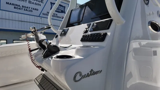 Slide: The Image of Tidewater 282 CC Adventure 2027 - 5