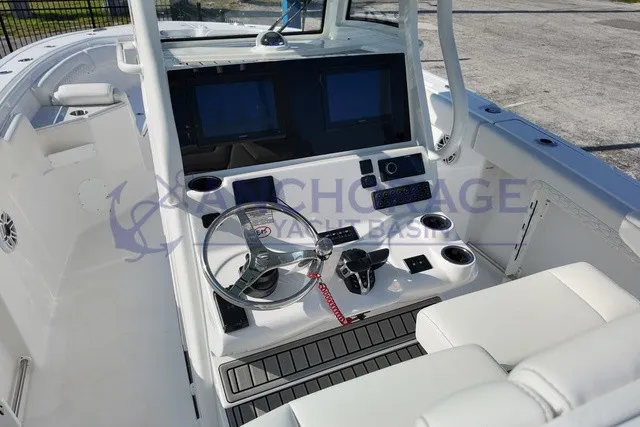 Slide: The Image of Tidewater 282 CC Adventure 2027 - 12