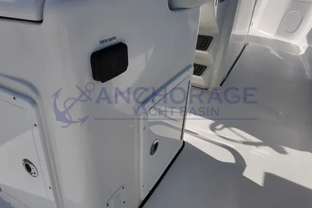 Slide: The Image of Tidewater 282 CC Adventure 2027 - 20