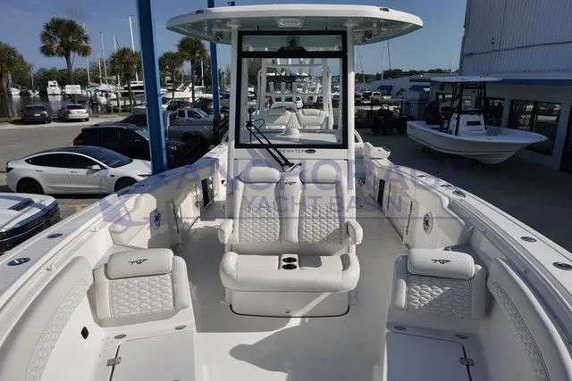 Slide: The Image of Tidewater 282 CC Adventure 2027 - 9
