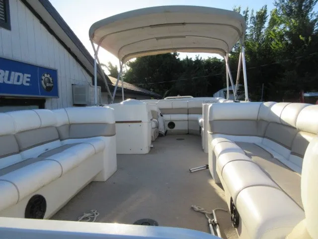 Slide: The Image of Bentley Pontoons 243 Cruise Tritoon / 2006 Mercury 150 Ou 2006 - 11