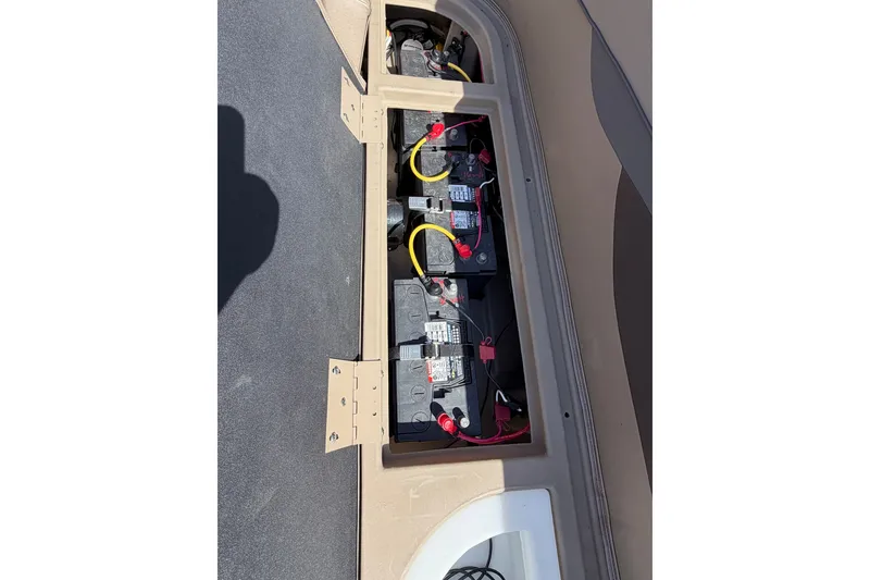 Slide: The Image of Battery compartment of 2022 Bennington L 25 FISHING SSAPG pontoon boat. - 15