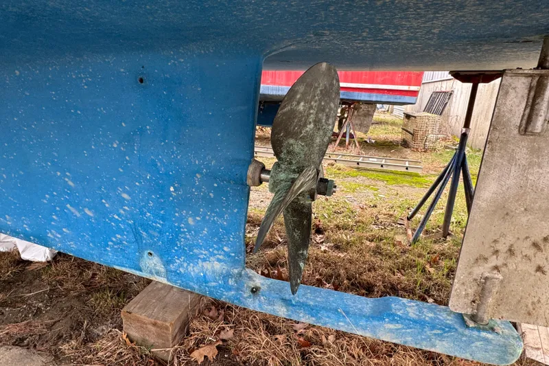 Slide: The Image of Propeller of a 2007 Northern Bay 36 boat on dry land. - 9