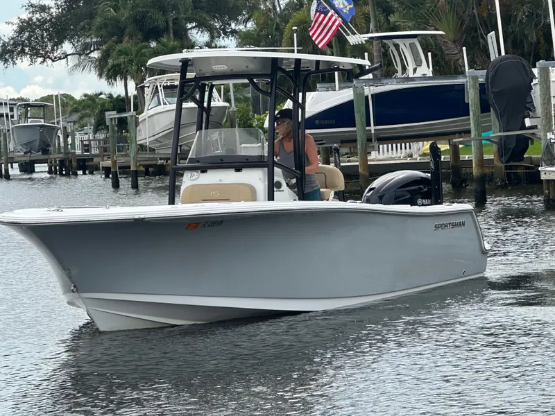 The Image of Sportsman Open 232 Center Console 2018 - 0