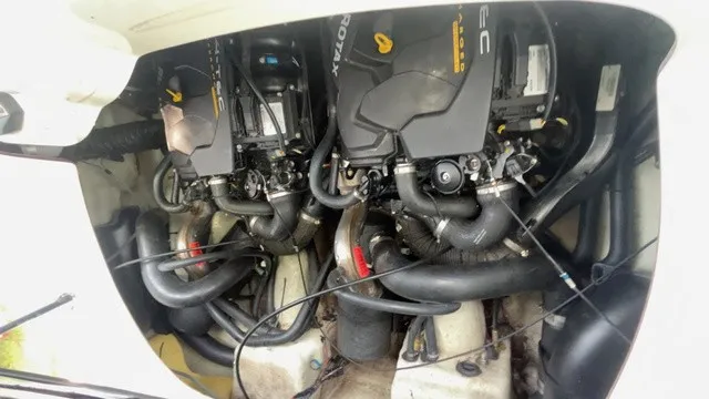 Slide: The Image of Sea-Doo Speedster 200 430HP 2006 - 15