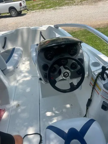 Slide: The Image of Sea-Doo Speedster 200 430HP 2006 - 8