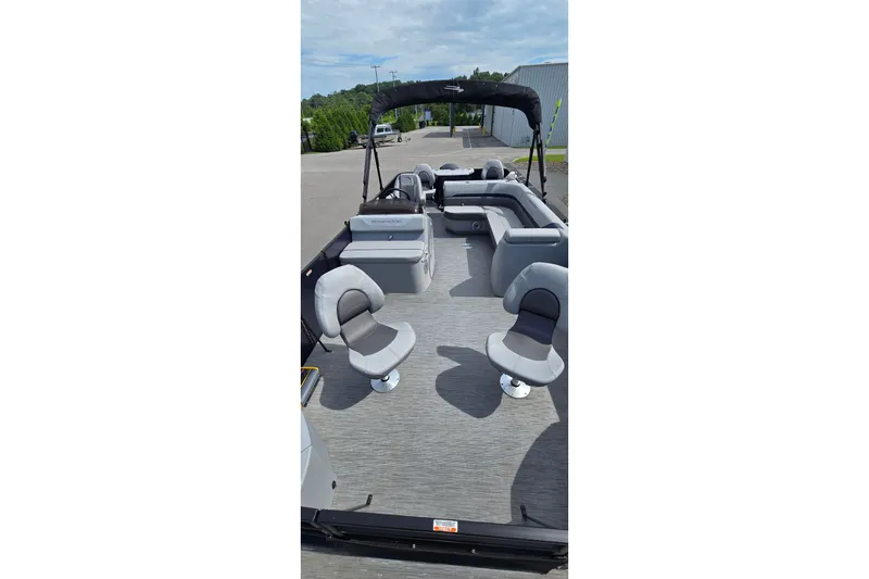 Slide: The Image of 2022 Bennington SX 22 Fishing boat with spacious seating and modern design. - 13