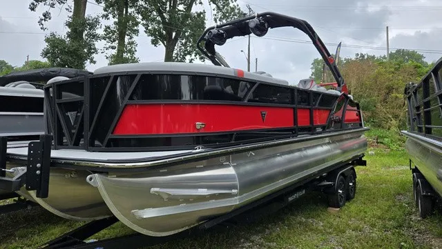 The Image of Trifecta 25RF SS w/425HP Mercury 2027 - 1