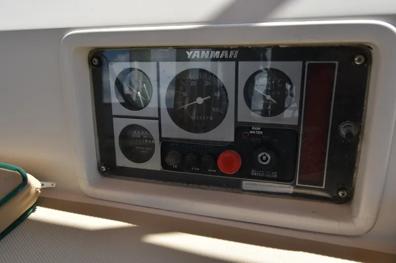 Slide: The Image of Yanmar engine control panel on a 2002 Sabre 402 sailboat. - 59