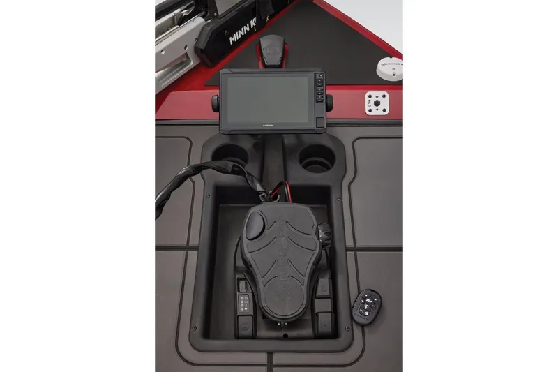 Slide: The Image of Tracker Savage 215 2026 - 24