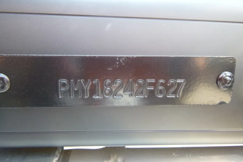Slide: The Image of Hull identification number on Premier 250 Sunsation RS - CL, 2027 model. - 16