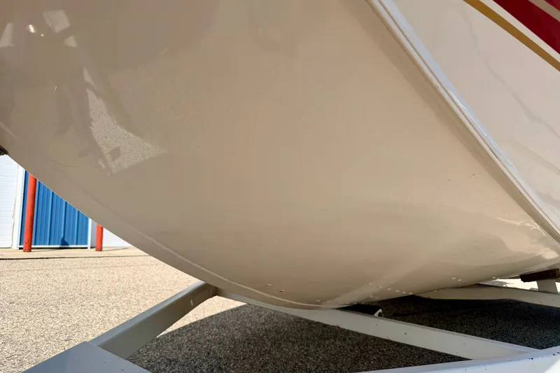 Slide: The Image of Close-up of a 2005 Princecraft Vacanza 210V O/B boat hull on a trailer. - 67