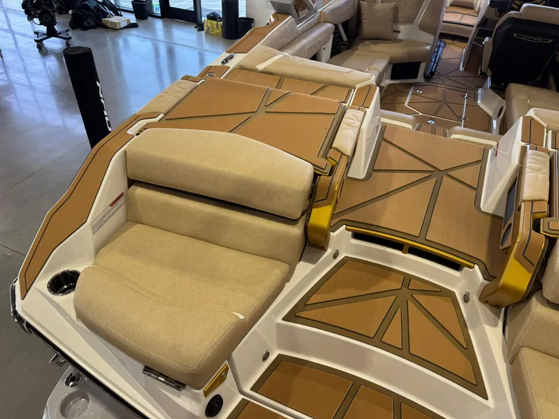 Slide: The Image of Nautique Super Air Nautique G23 Paragon 2027 - 12