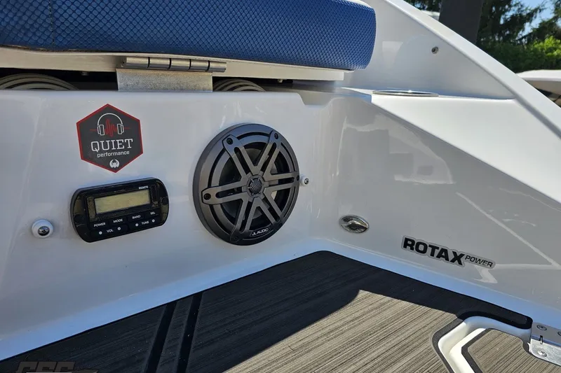 Slide: The Image of 2022 Scarab 255 Wake ID boat featuring Rotax power and JL Audio speaker system. - 36
