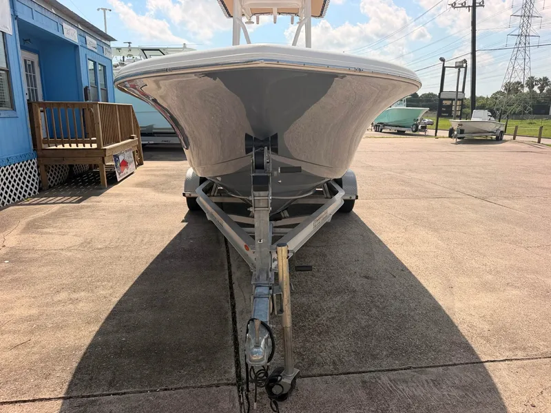 Slide: The Image of Tidewater 220 LXF 2019 - 16