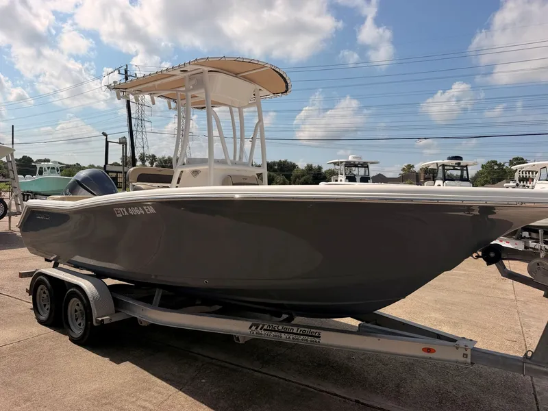 Slide: The Image of Tidewater 220 LXF 2019 - 14