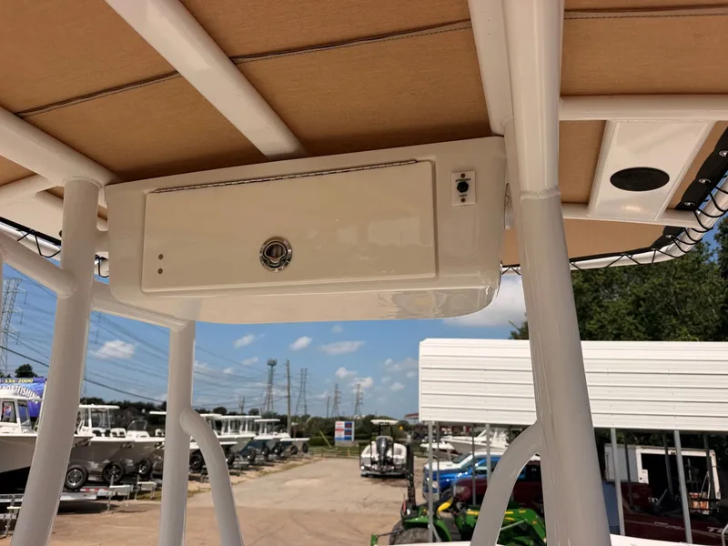 Slide: The Image of Tidewater 220 LXF 2019 - 6