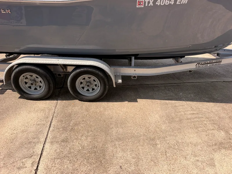 Slide: The Image of Tidewater 220 LXF 2019 - 17