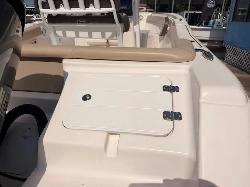 Slide: The Image of Tidewater 220 LXF 2019 - 8