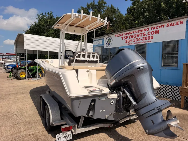 Slide: The Image of Tidewater 220 LXF 2019 - 12