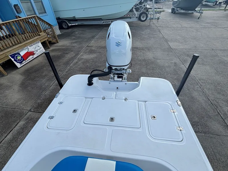 Slide: The Image of Skuta 19 SW Raider 2027 - 15