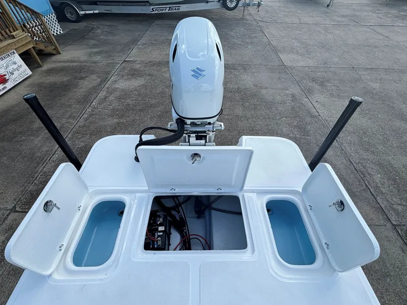 Slide: The Image of Skuta 19 SW Raider 2027 - 16