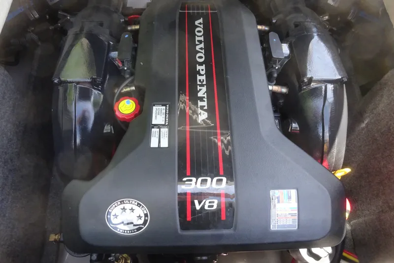Slide: The Image of Volvo Penta 300 V8 engine in 2013 Four Winns S215SS boat. - 13