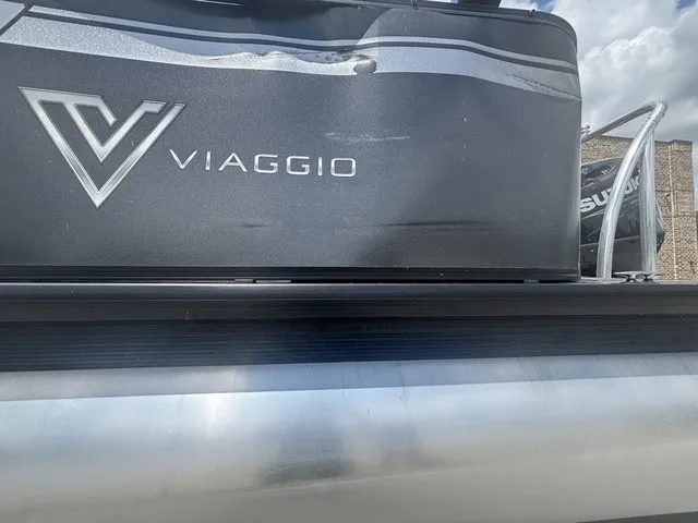 Slide: The Image of Viaggio Lago 22QTT W/Suzuki 200 HP 4 Stroke Engi 2022 - 5