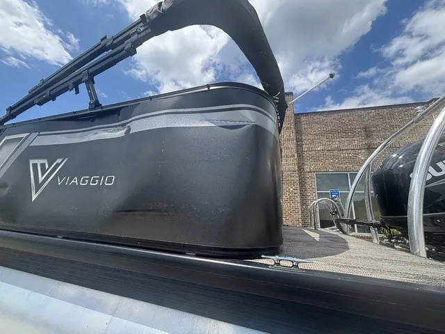 Slide: The Image of Viaggio Lago 22QTT W/Suzuki 200 HP 4 Stroke Engi 2022 - 3
