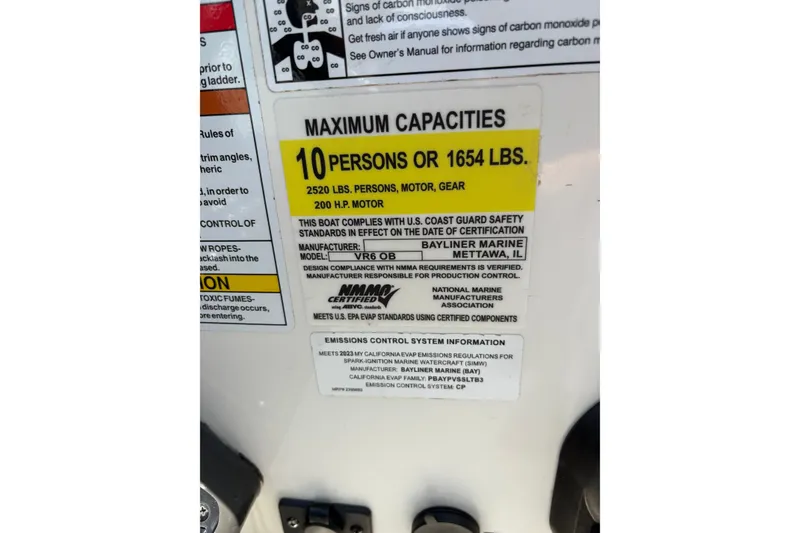 Slide: The Image of 2023 Bayliner VR6 Bowrider OB capacity label, 10 persons or 1654 lbs, 200 HP motor. - 9