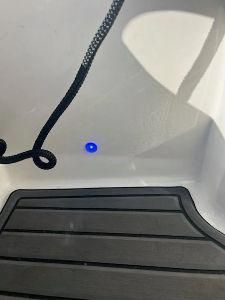 Slide: The Image of Bayliner VR4 Bowrider I/O 2023 - 25