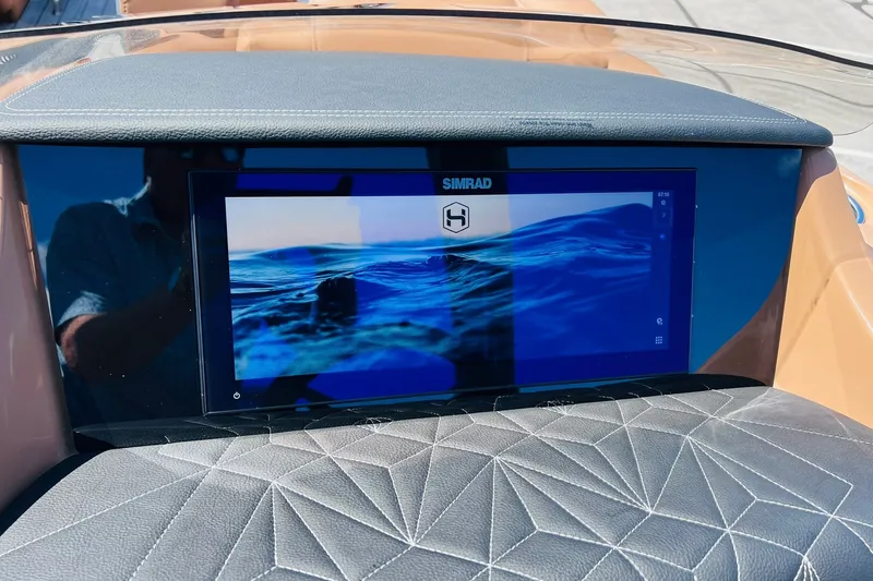 Slide: The Image of 15" SIMRAD - 14