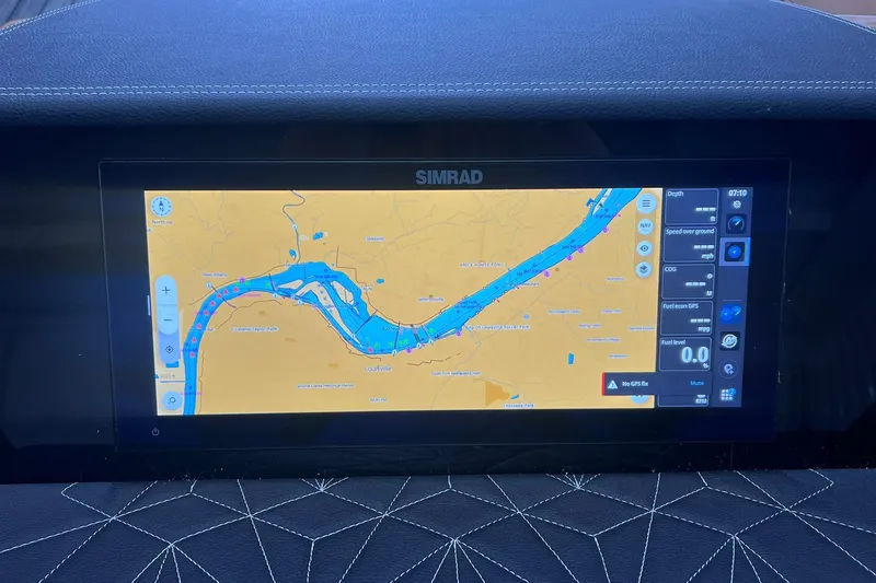 Slide: The Image of 15" SIMRAD - 18