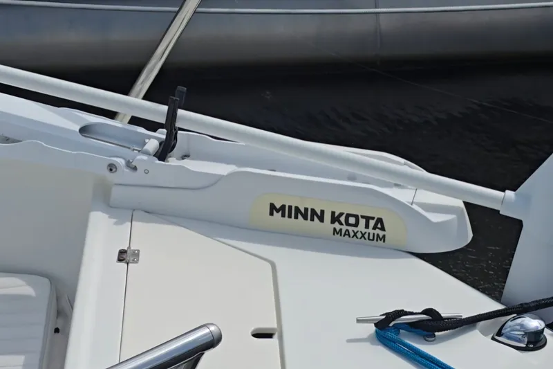 Slide: The Image of Minn Kota Maxxum trolling motor on 2004 Sea Boss 180 Center Console boat. - 7