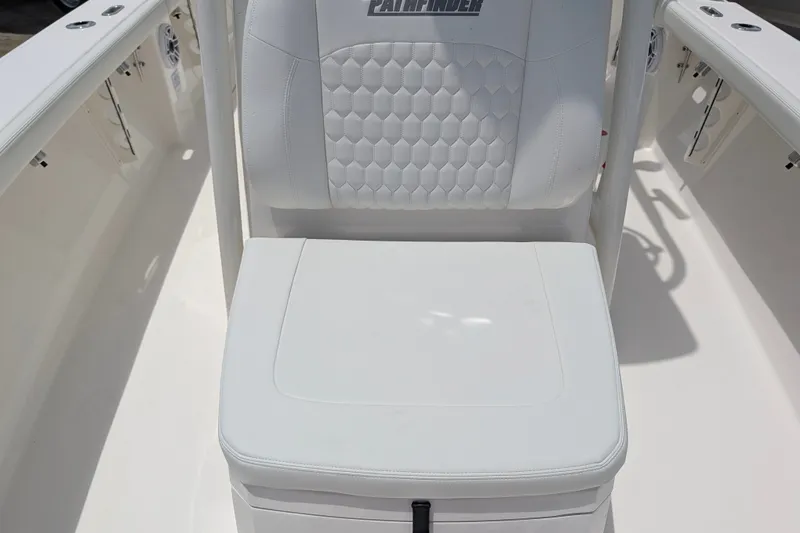 Slide: The Image of White seating on a 2027 Pathfinder 2700 Tournament boat, featuring a quilted backrest. - 35