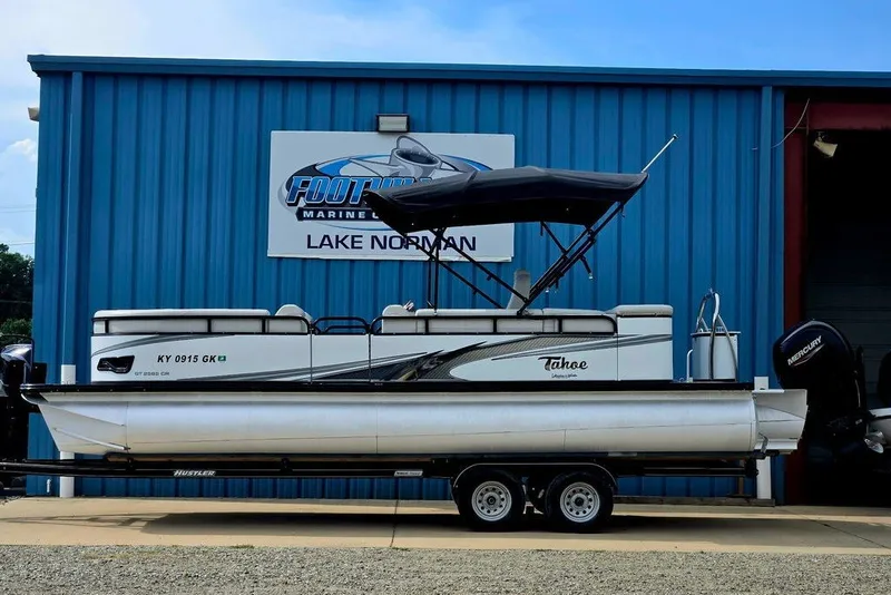 The Image of 2020 Tahoe 225 pontoon boat on trailer at Footloose Marine, Lake Norman. - 1