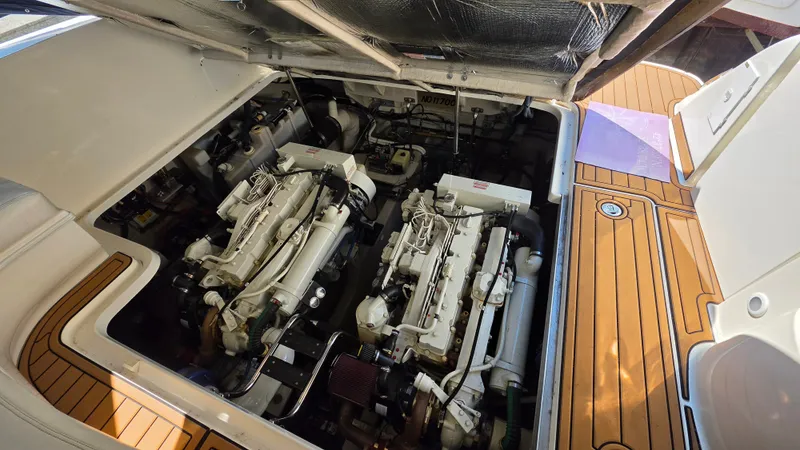 Slide: The Image of Sea Ray 420 Sundancer 2005 - 24