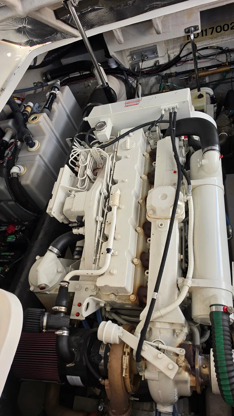 Slide: The Image of Sea Ray 420 Sundancer 2005 - 26