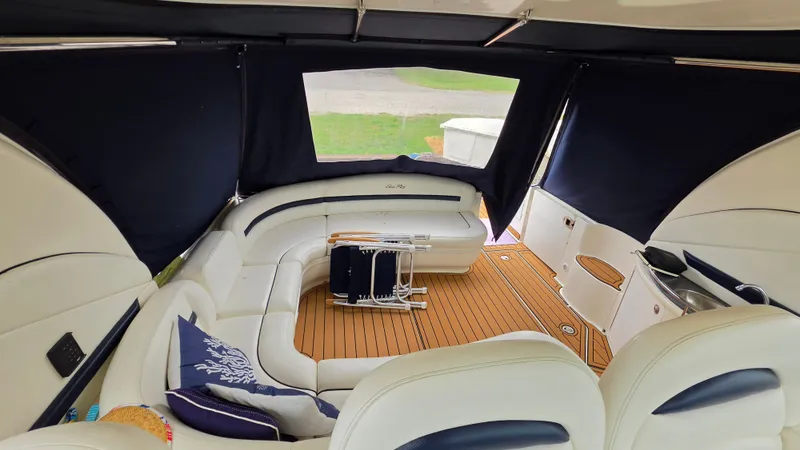 Slide: The Image of Sea Ray 420 Sundancer 2005 - 6
