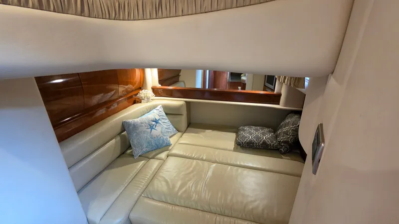 Slide: The Image of Sea Ray 420 Sundancer 2005 - 18