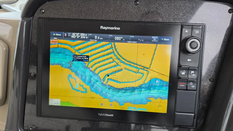 Slide: The Image of Sea Ray 420 Sundancer 2005 - 12