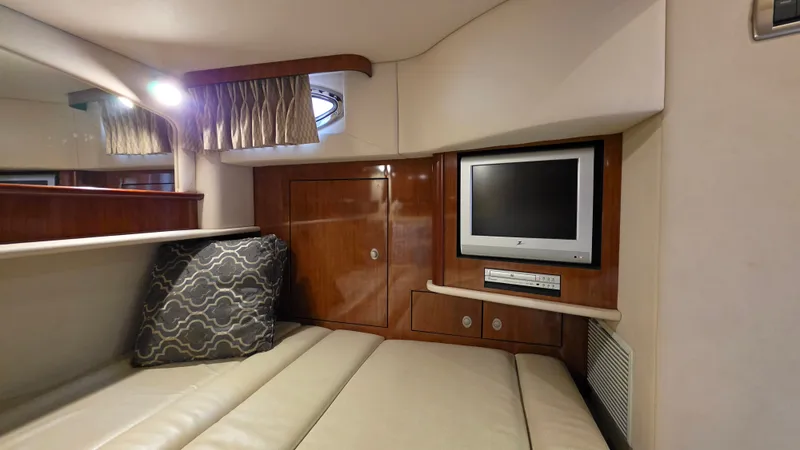 Slide: The Image of Sea Ray 420 Sundancer 2005 - 19