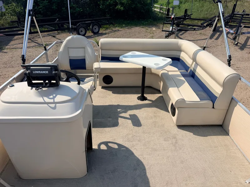 Slide: The Image of Weeres 200 Cadet & 25HP Mercury 4Stroke 2007 - 5